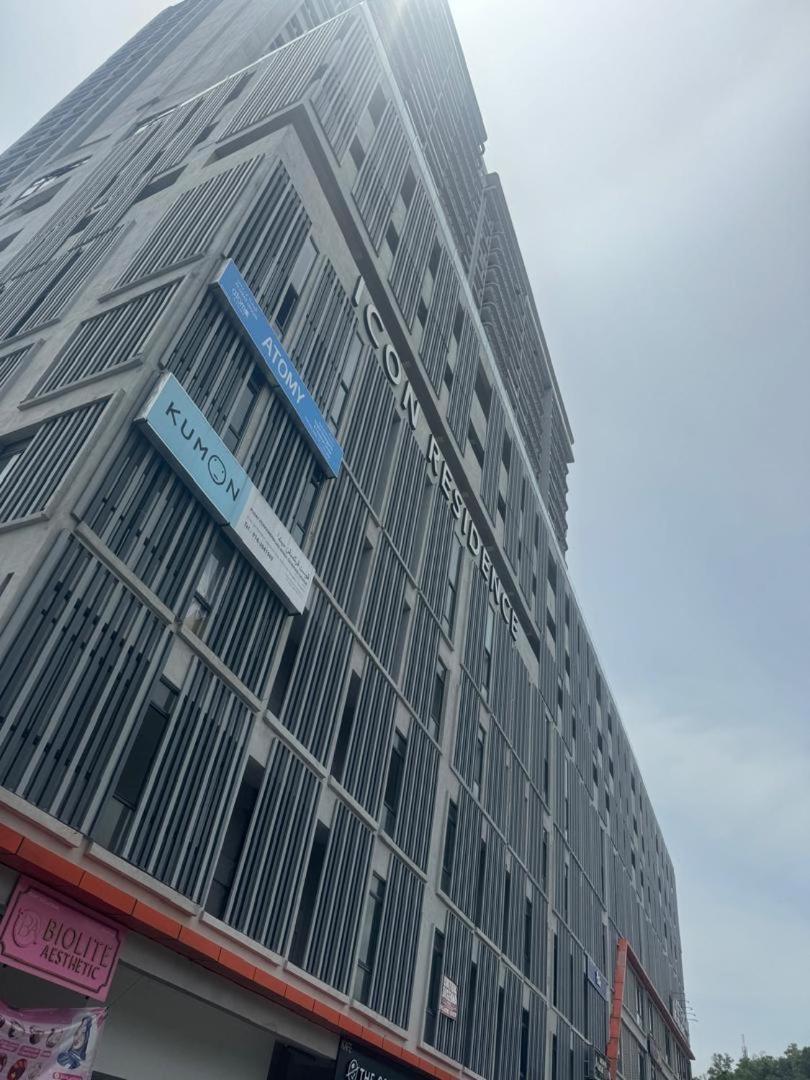 Lejlighed i Batu Burok på 1000 m². Soveværelser: 3. Private badeværelser: 2. Kuala Terengganu Eksteriør billede